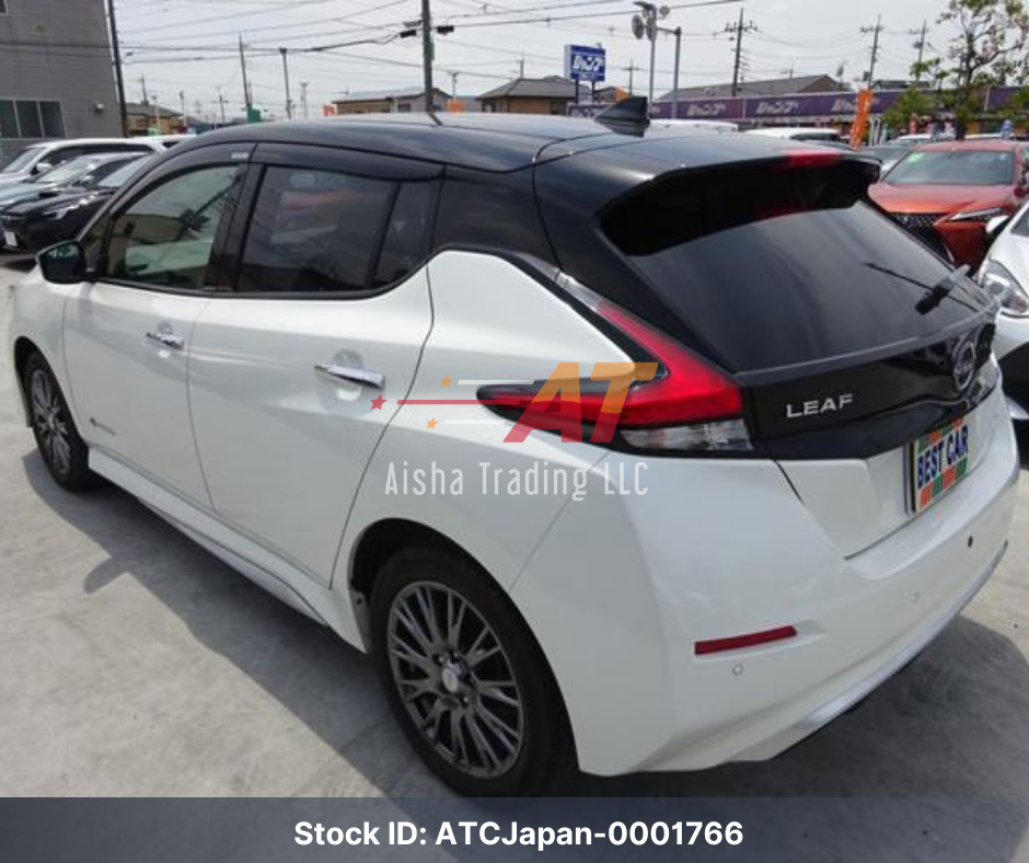 2022 NISSAN LEAF
